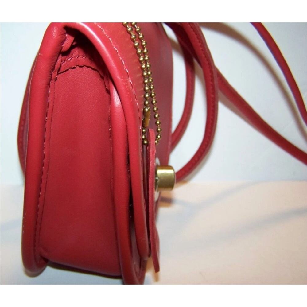 Coach Red Everett Mini-bag style 9934 - Picture 5 of 14